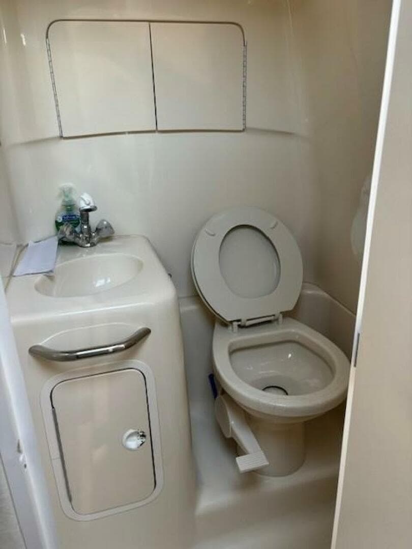 2000 Sea Ray 270 Sundancer