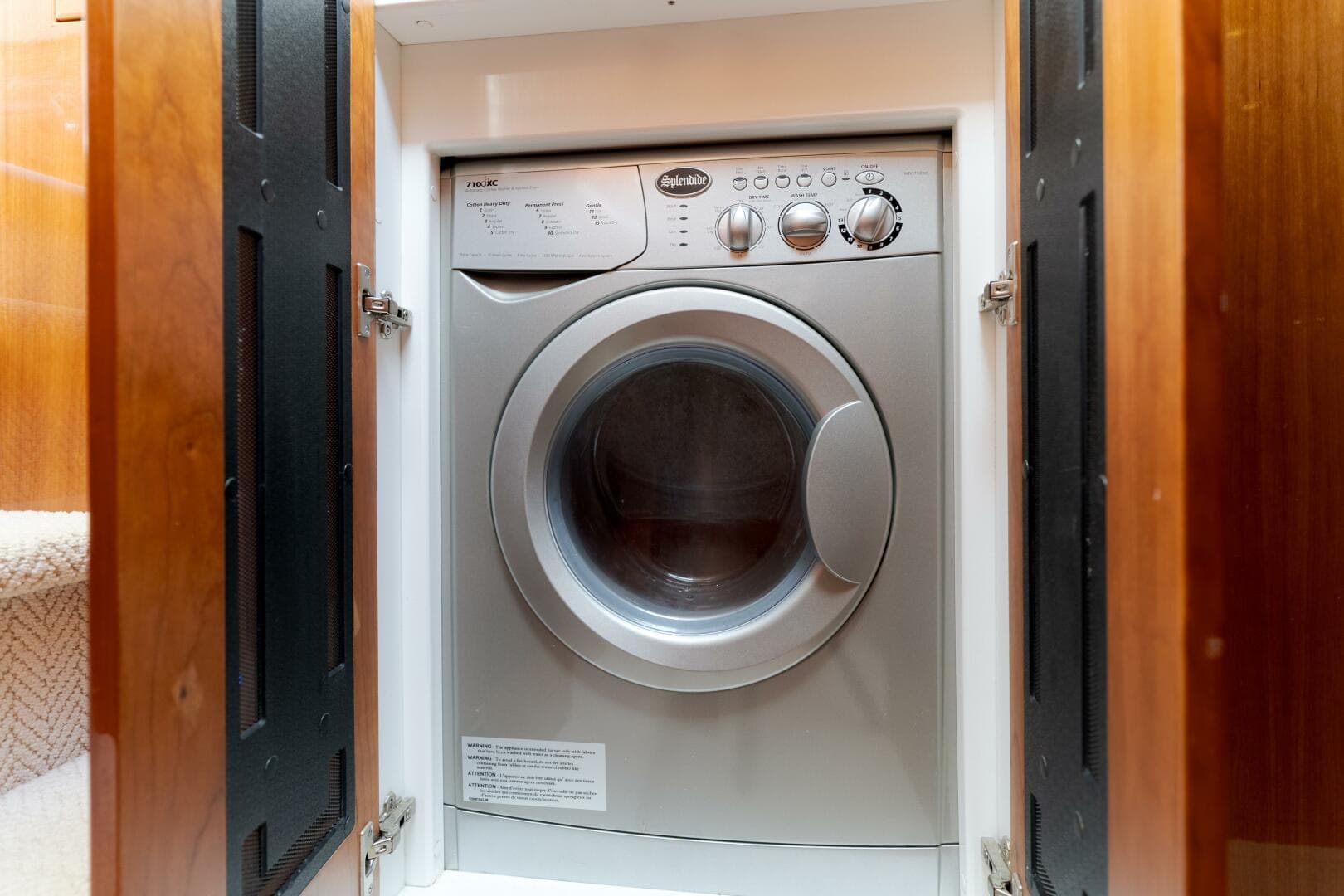 2012 Riviera 44 Sport Yacht