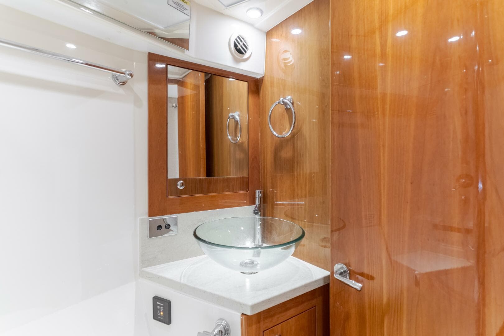 2012 Riviera 44 Sport Yacht