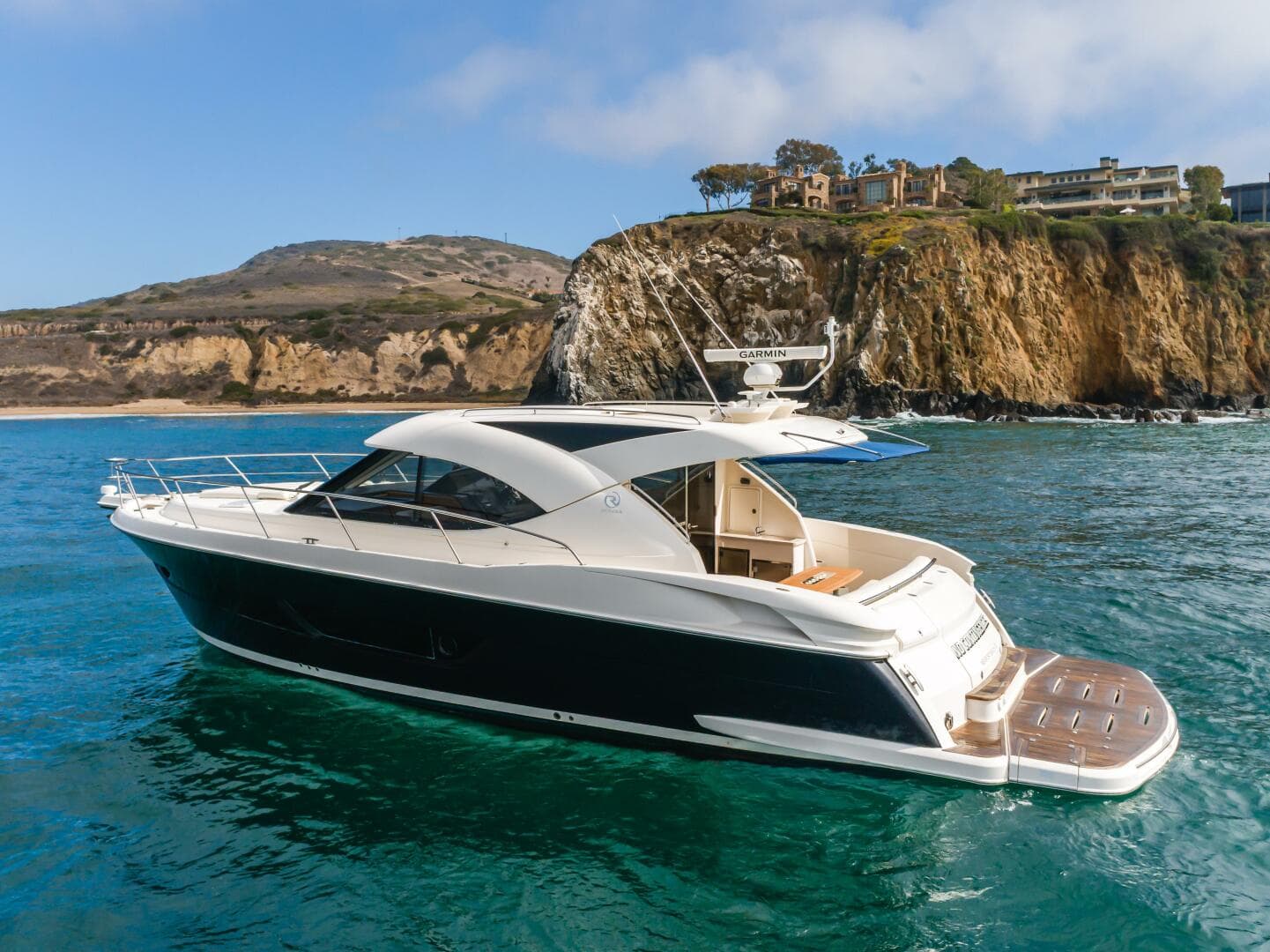 2012 Riviera 44 Sport Yacht
