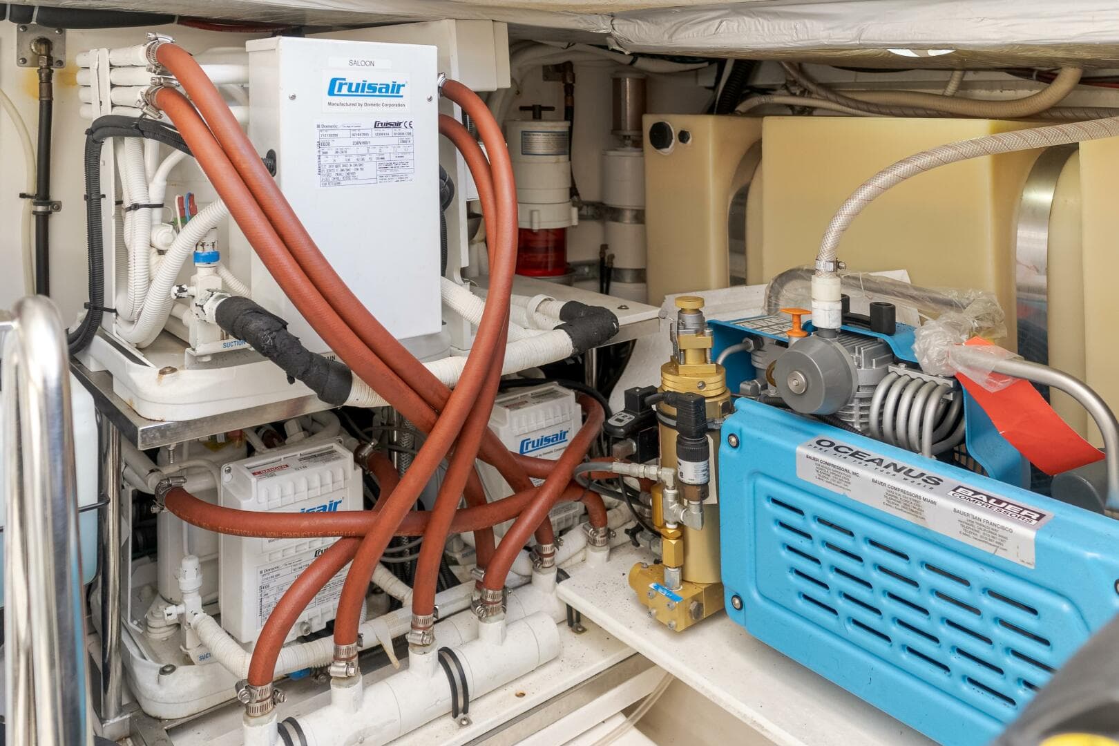 2012 Riviera 44 Sport Yacht