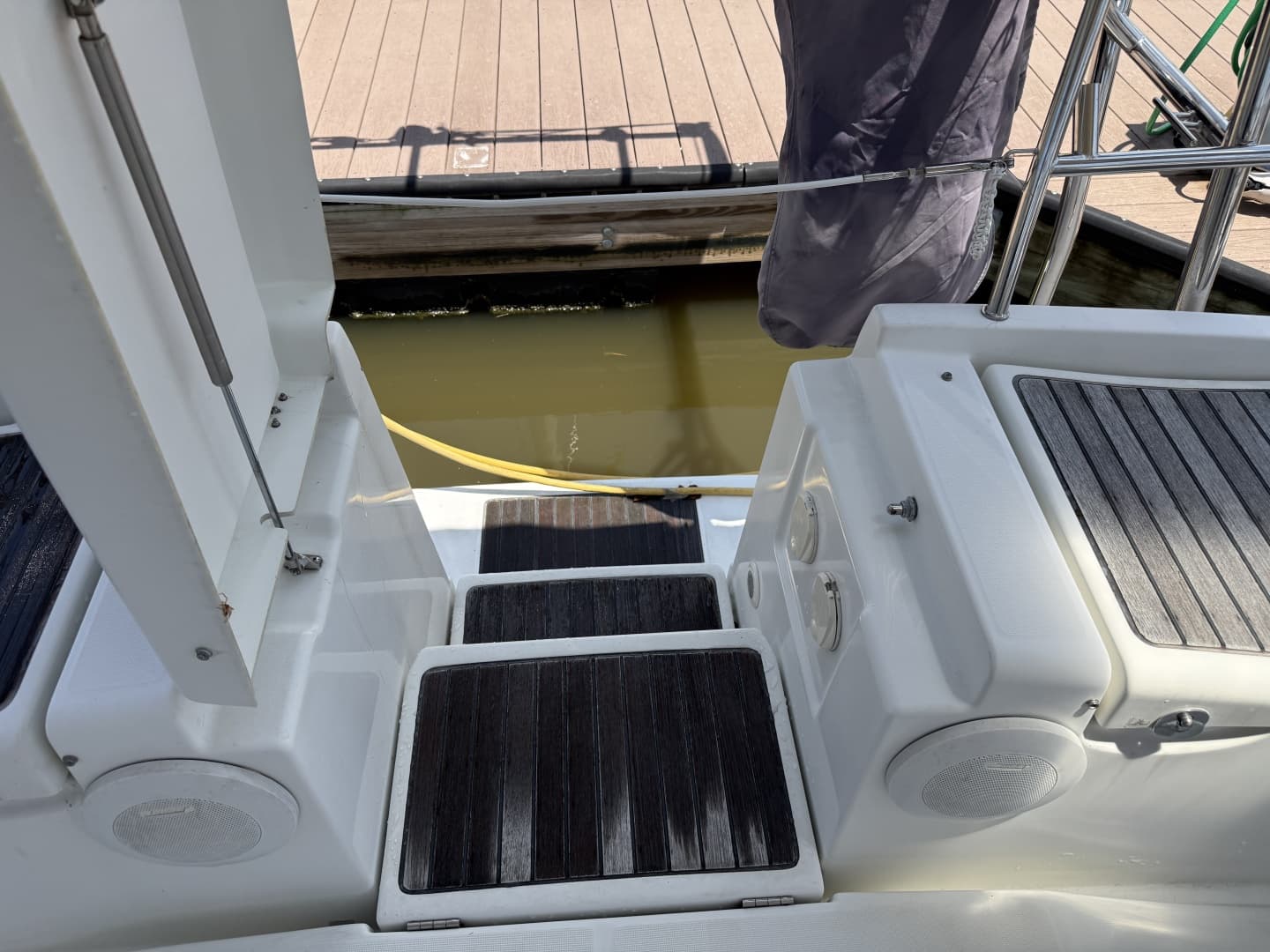 Beneteau 43