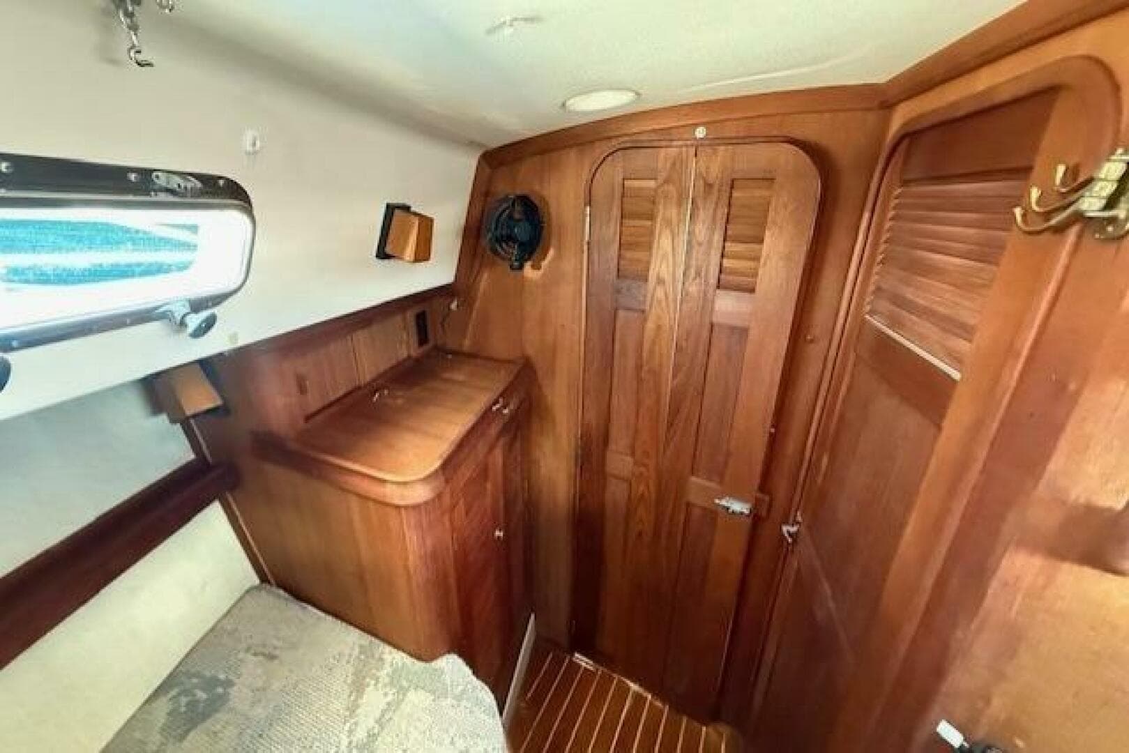 1997 Island Packet 37