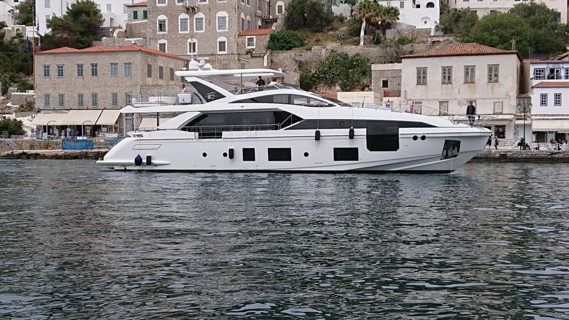 2019 Azimut Grande 27M
