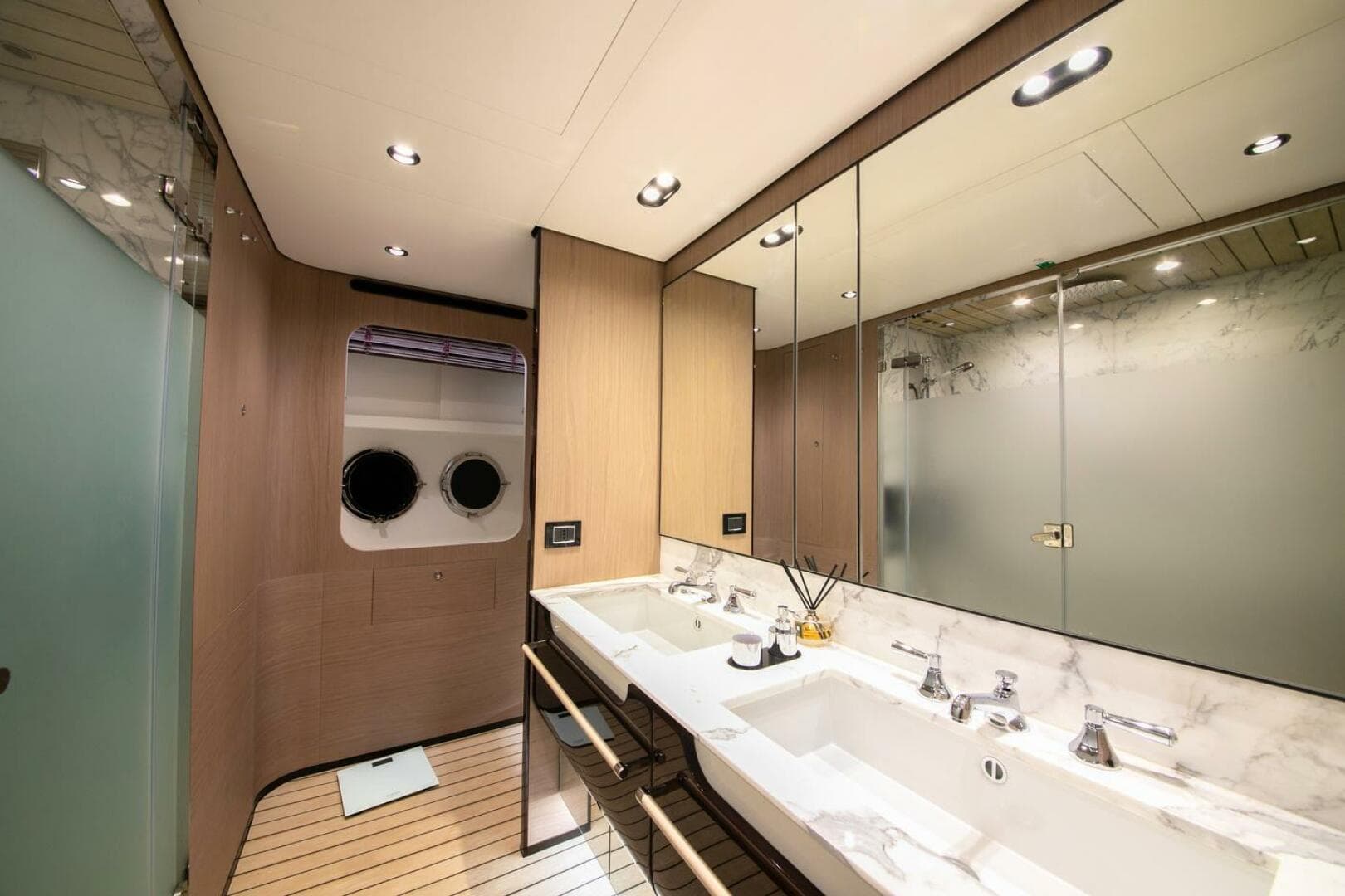 2019 Azimut Grande 27M