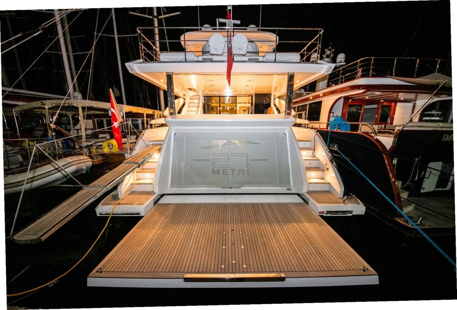 2019 Azimut Grande 27M