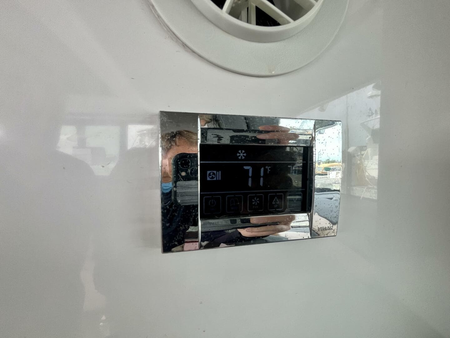 2018 Axopar 37 Sport Cabin R