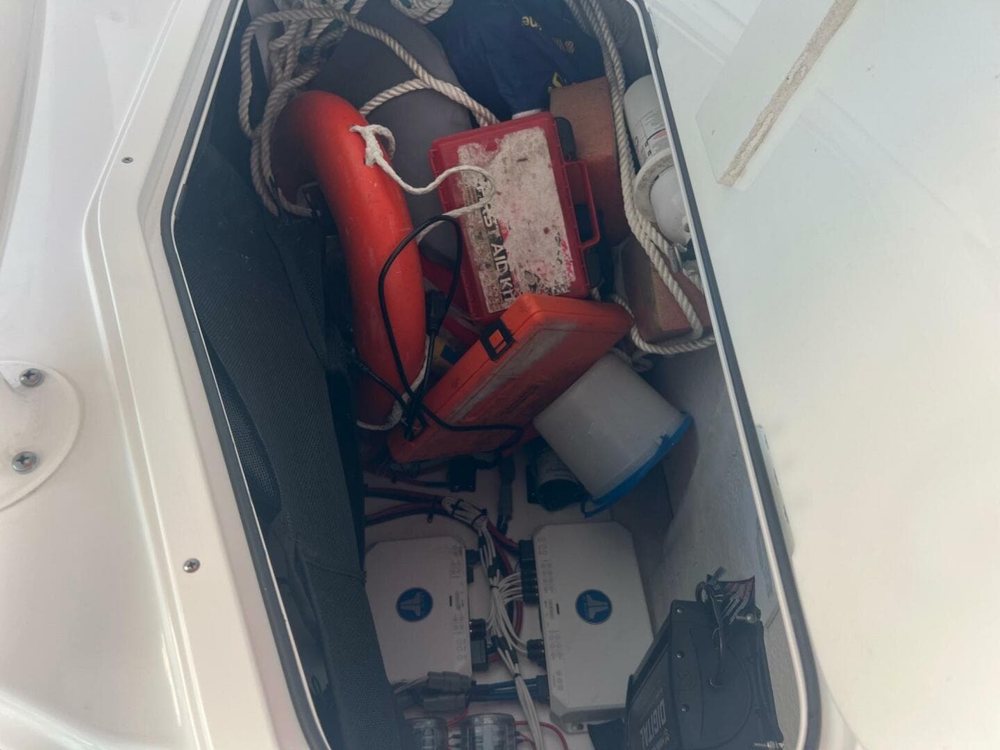 2021 Sportsman 232 Platinum Center Console