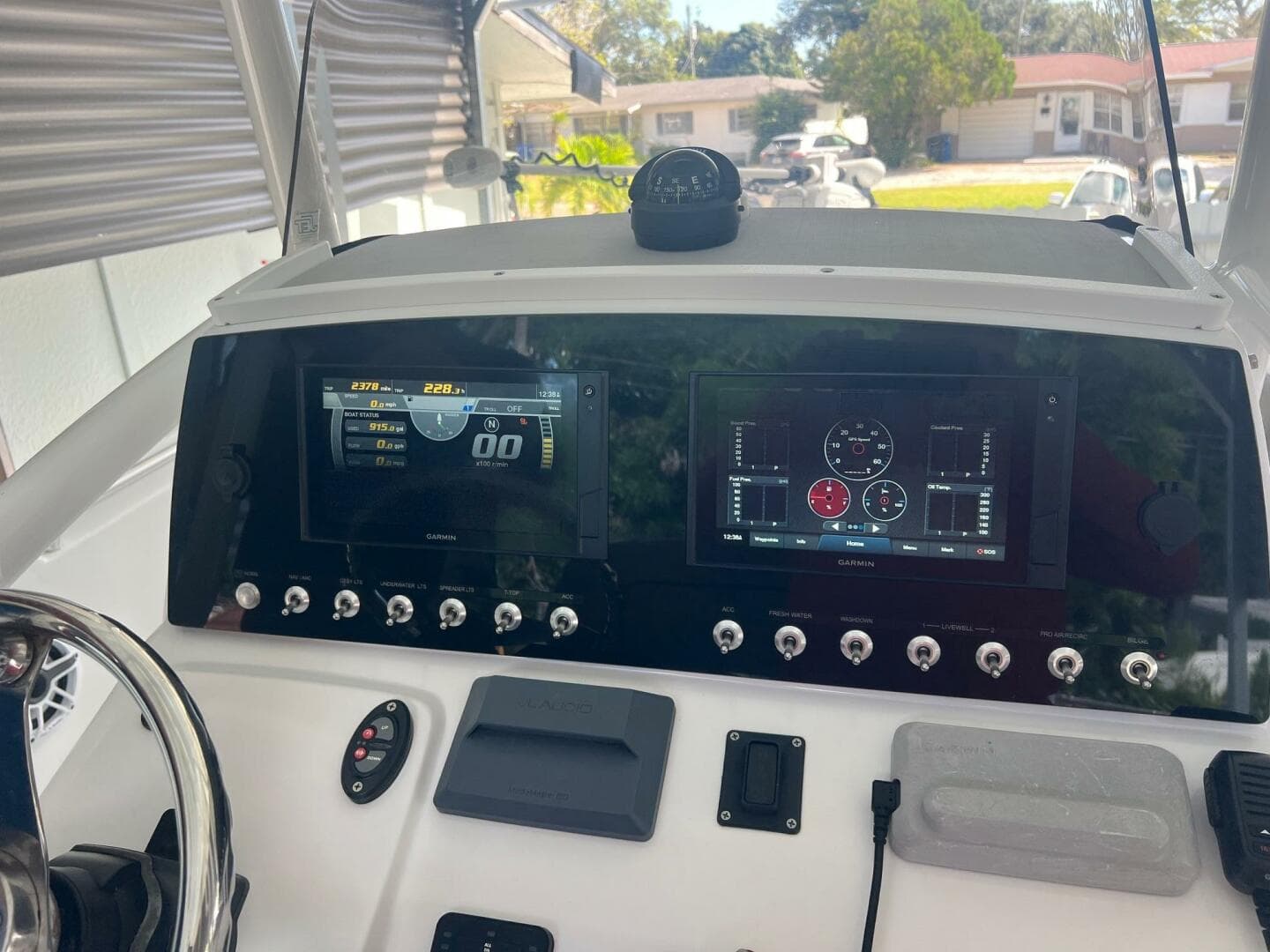 2021 Sportsman 232 Platinum Center Console