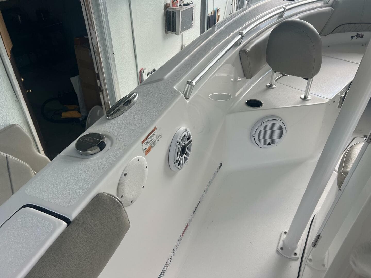 2021 Sportsman 232 Platinum Center Console