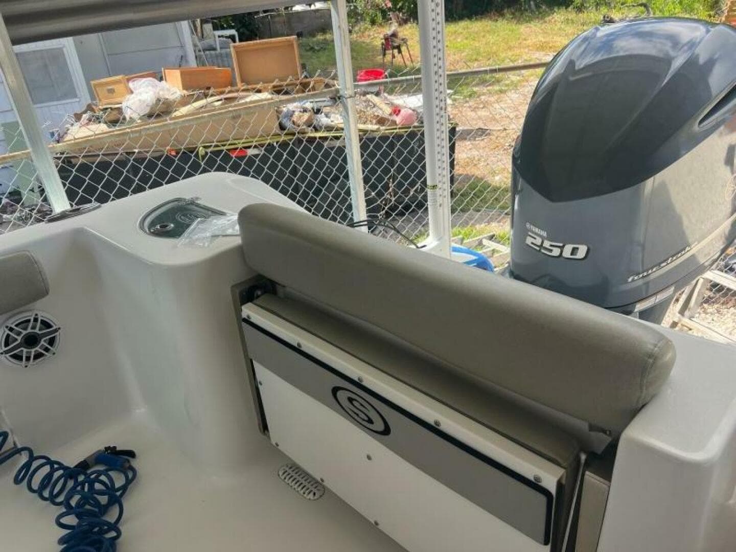 2021 Sportsman 232 Platinum Center Console