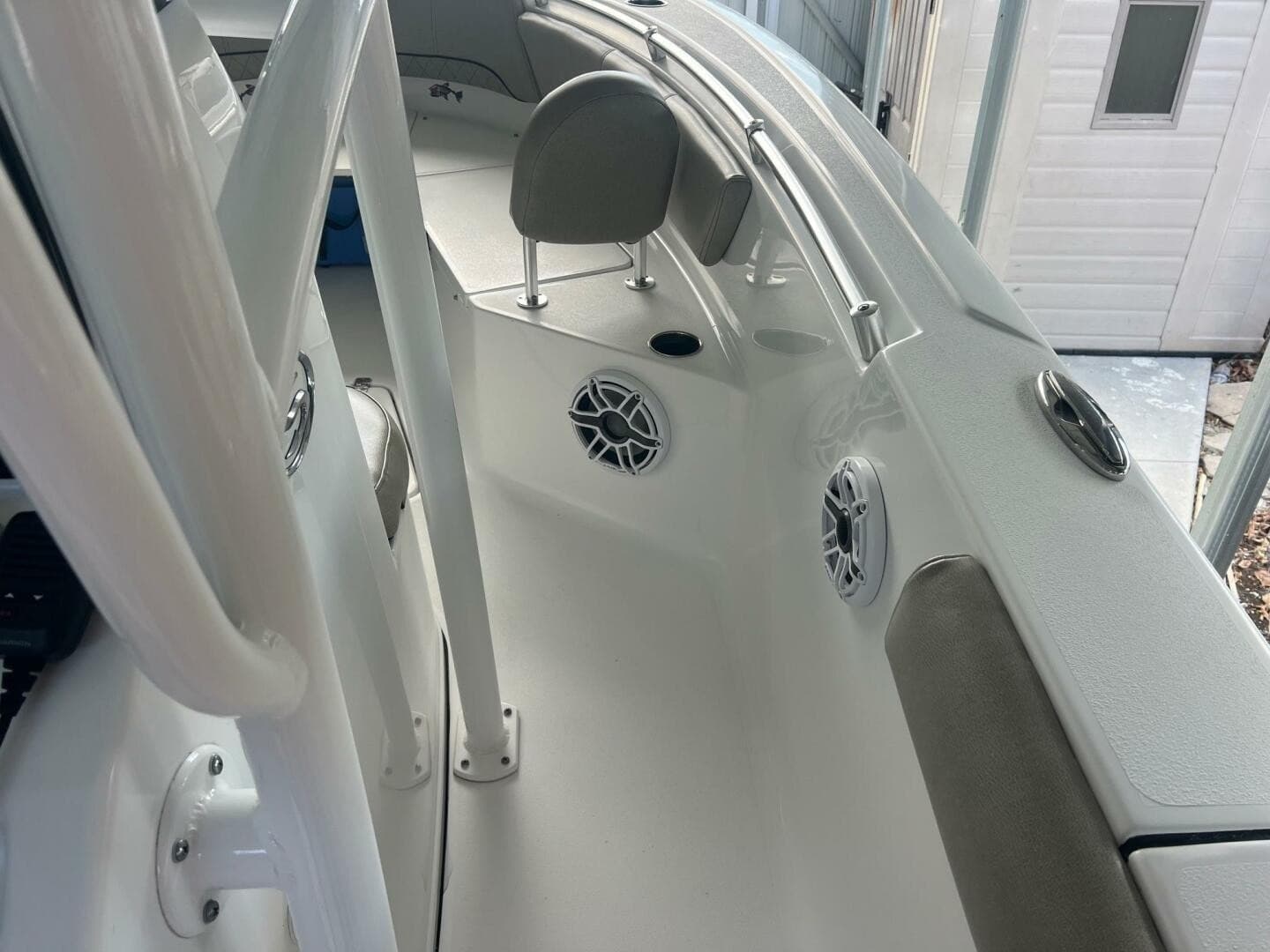 2021 Sportsman Open 232 Center Console