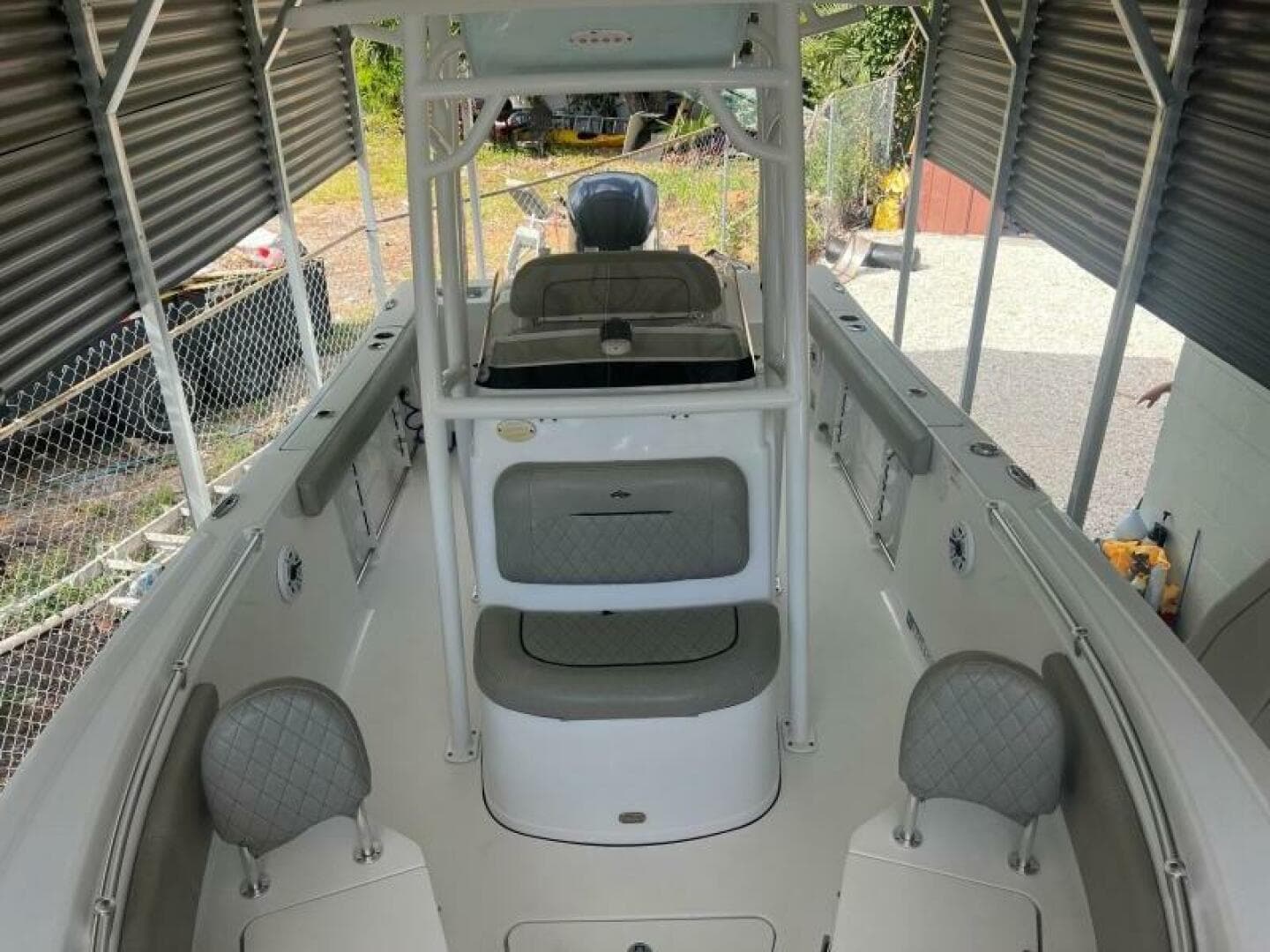 2021 Sportsman 232 Platinum Center Console