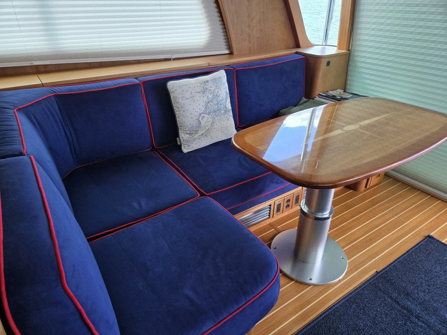 2017 Sabre 48 Flybridge