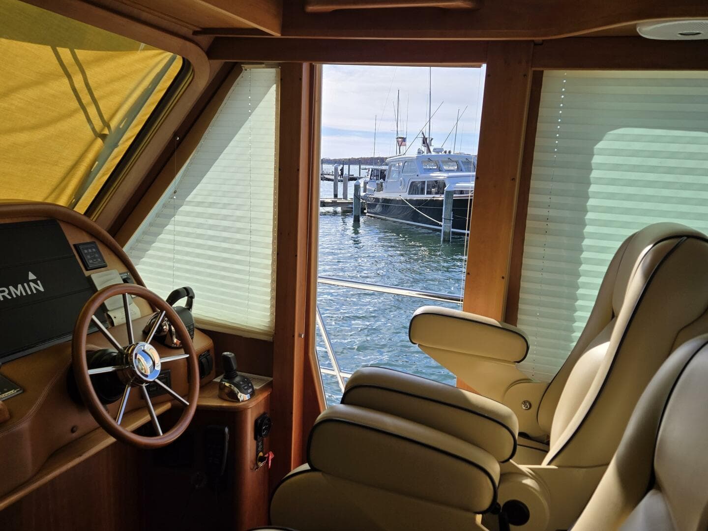 2017 Sabre 48 Flybridge