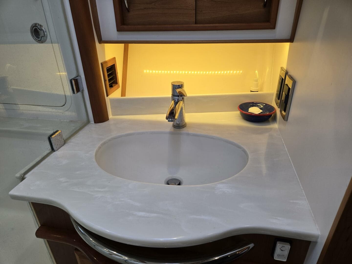 2017 Sabre 48 Flybridge