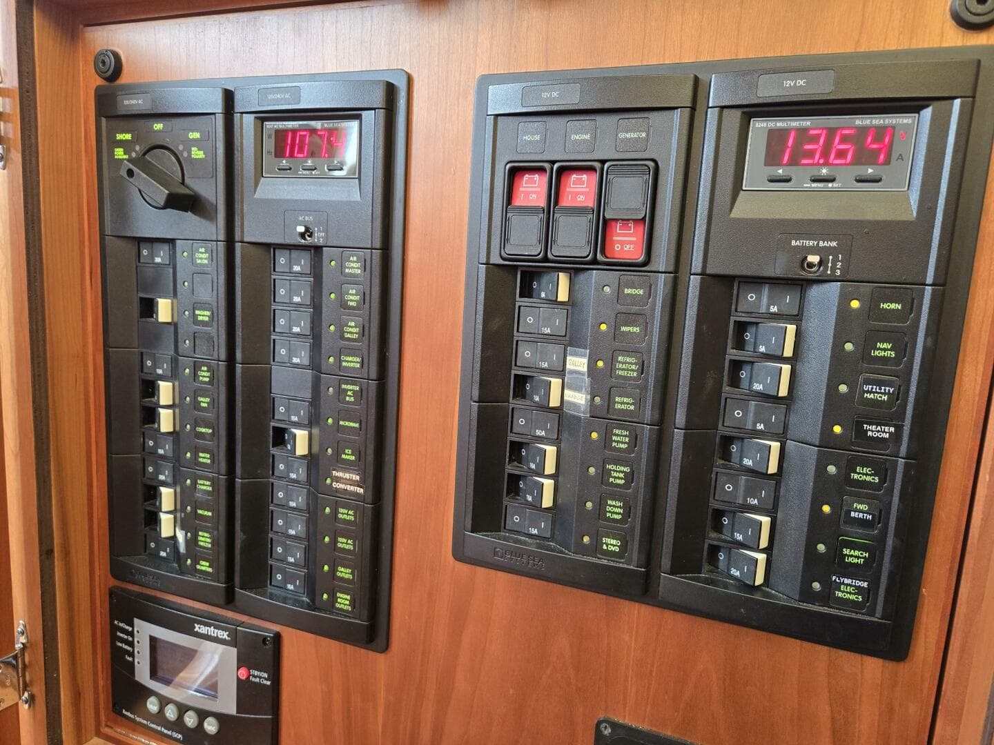 2017 Sabre 48 Flybridge