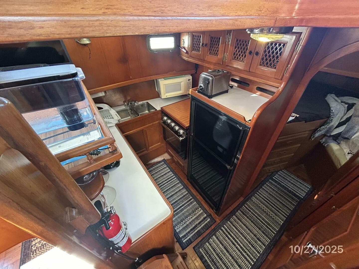38' Marine Trader galley1