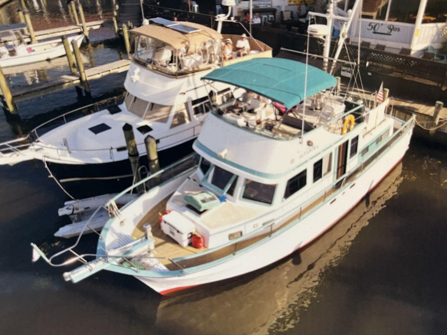 38' Marine Trader overhead profile