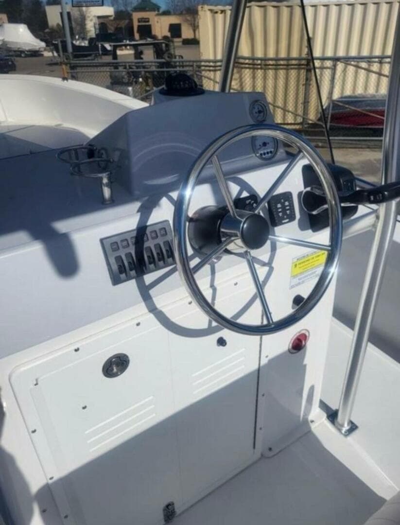 2024 Maritime 233 Defiant