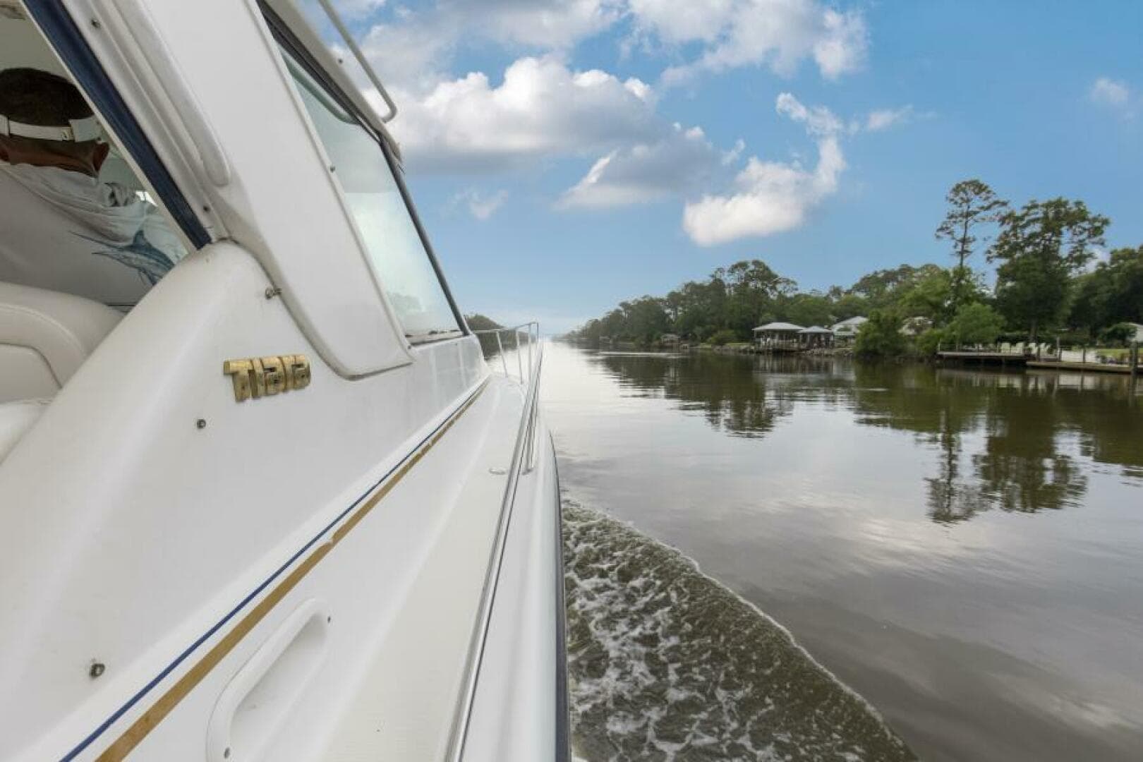 2005 3600 Tiara _Forever Friday_ Exterior Starboard