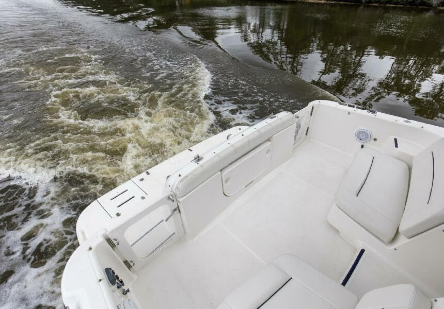 2005 3600 Tiara _Forever Friday_ Stern Deck (2)