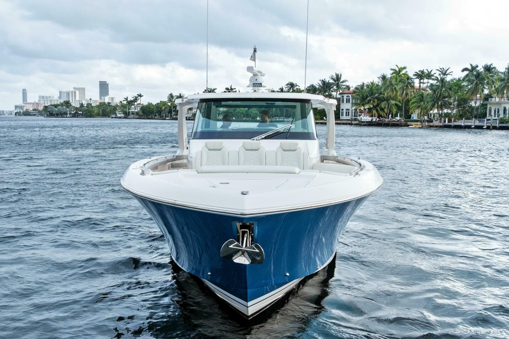 2023 Tiara Yachts 48 LS