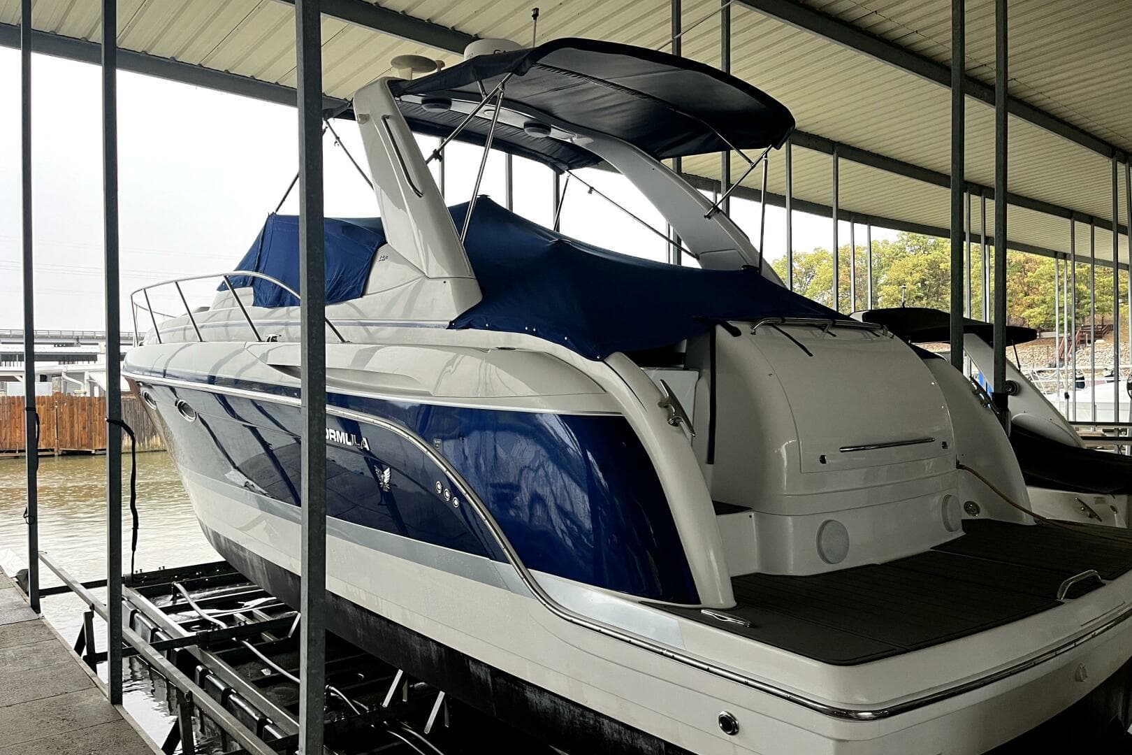 2005 Formula 34 Performance Cruiser