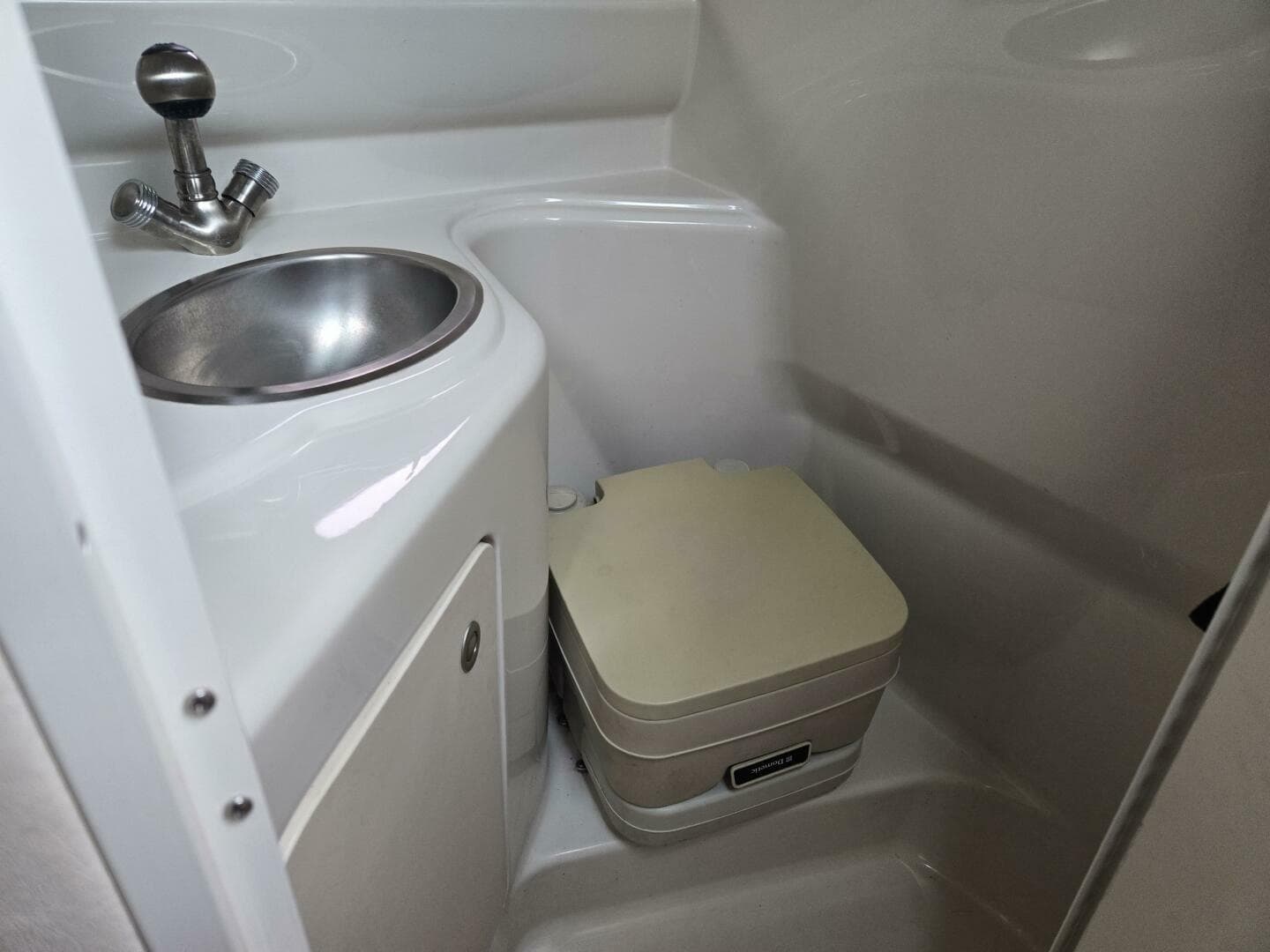 2007 Sea Ray Sundancer 240