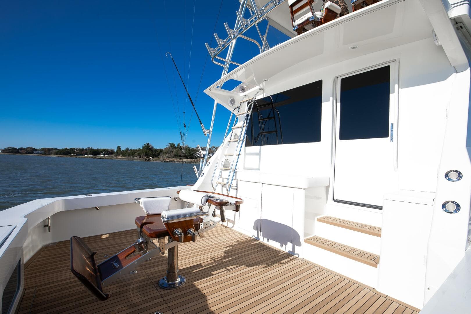 1998 Viking 58 Convertible