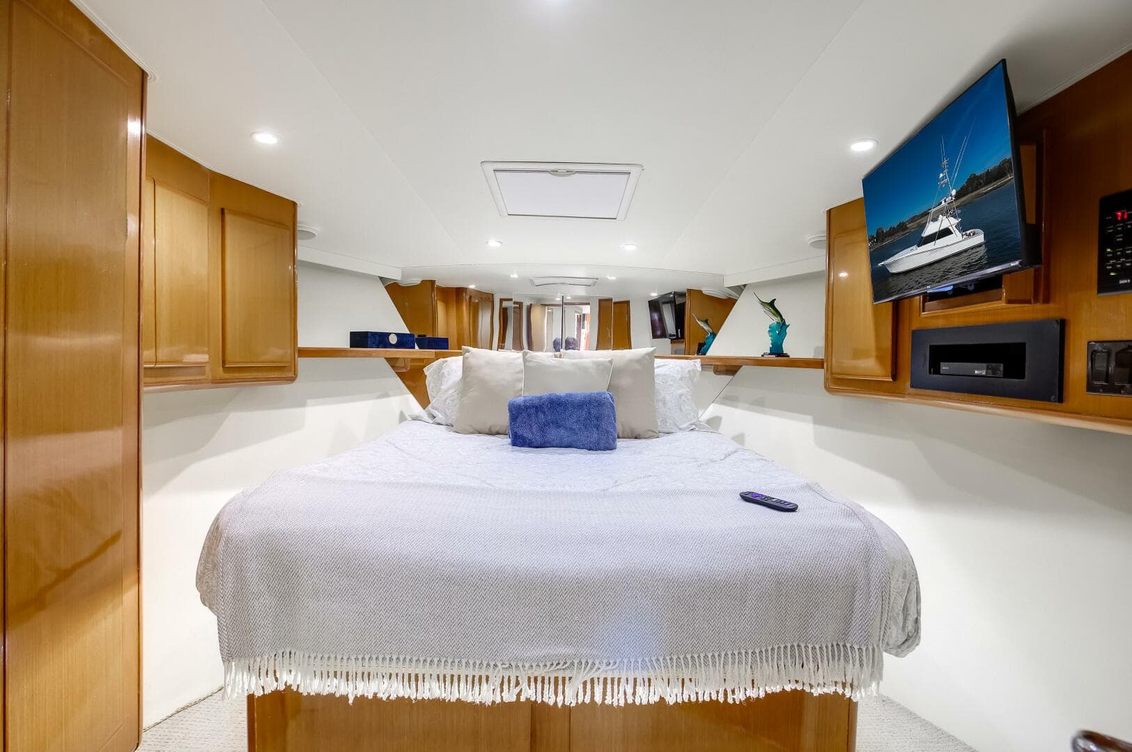 1998 Viking 58 Convertible