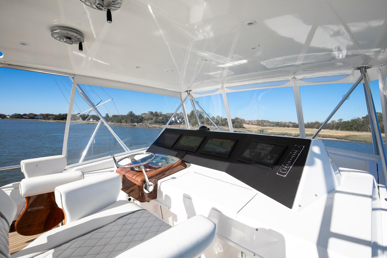 1998 Viking 58 Convertible