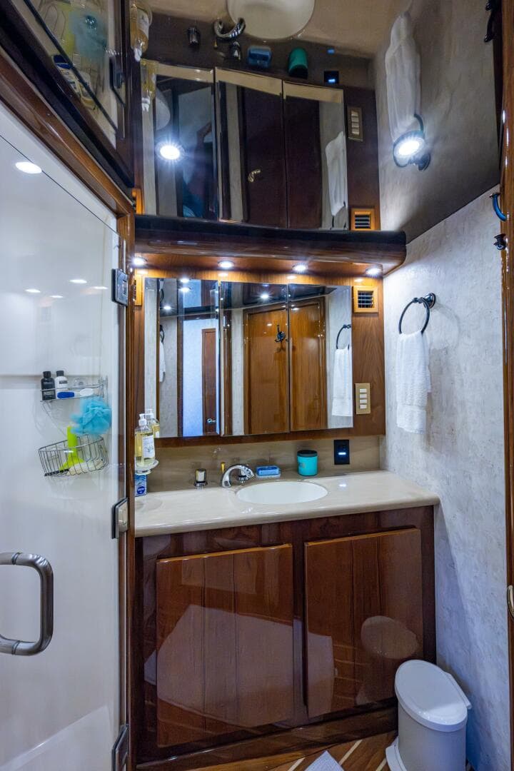 2004 Egg Harbor 43 Sport Fisherman