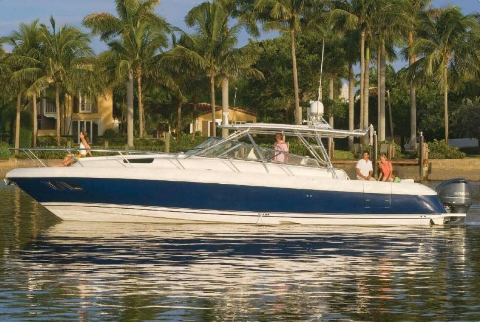 2012 Intrepid 430 Sport Yacht