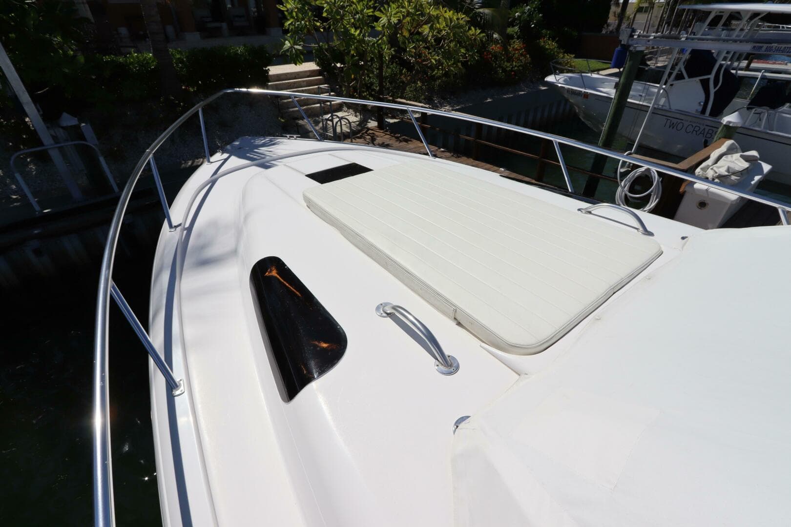 2012 Intrepid 430 Sport Yacht