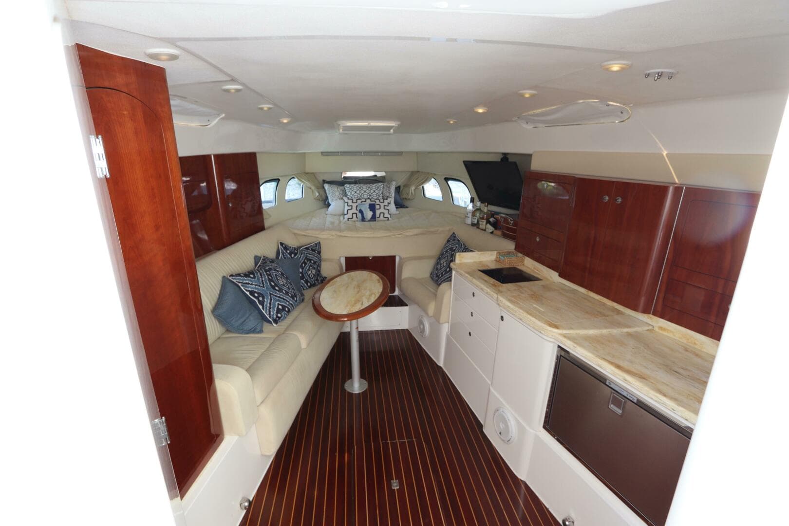 2012 Intrepid 430 Sport Yacht