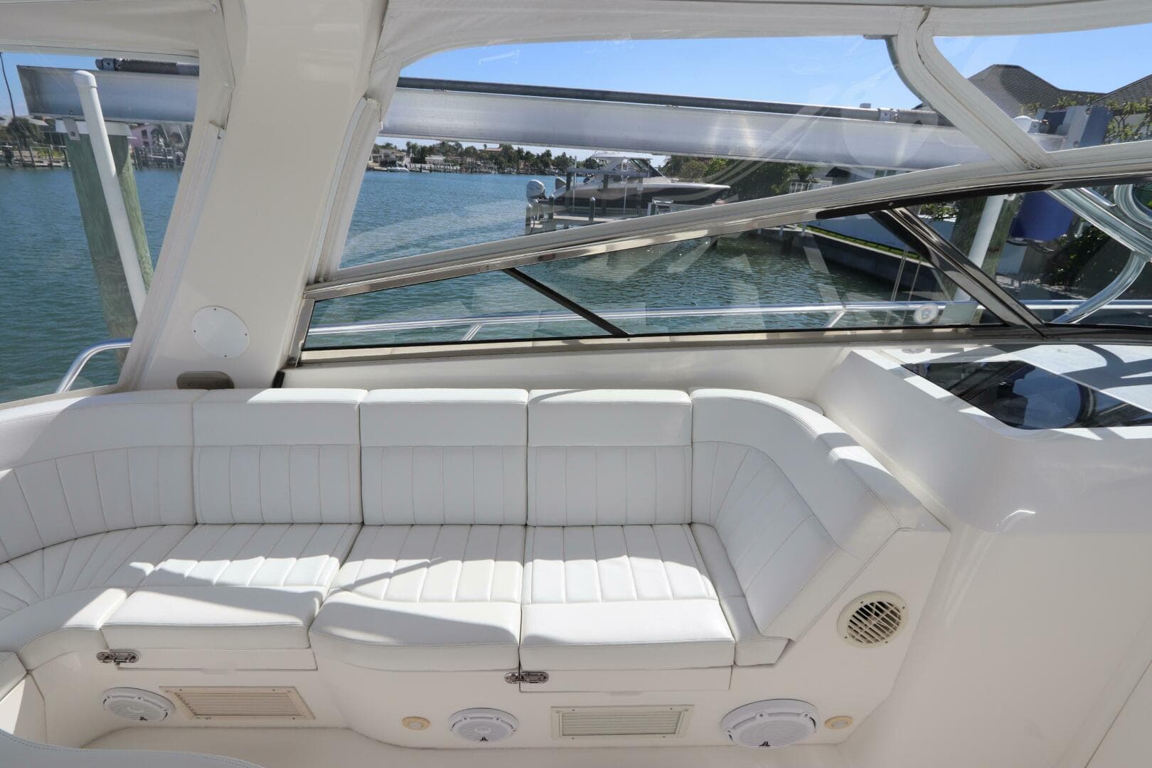 2012 Intrepid 430 Sport Yacht