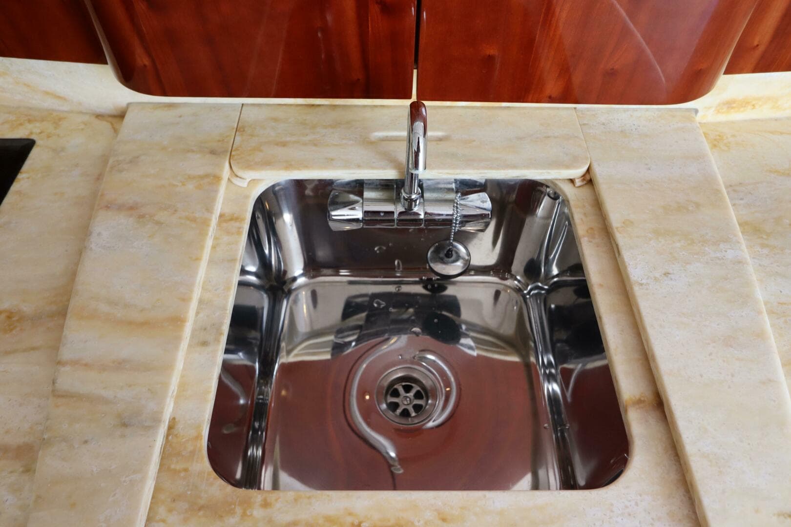 2012 Intrepid 430 Sport Yacht