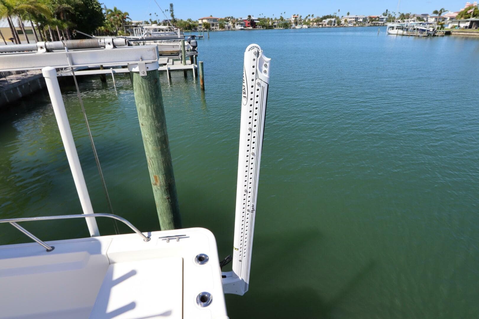 2019 Boston Whaler 210 Montauk