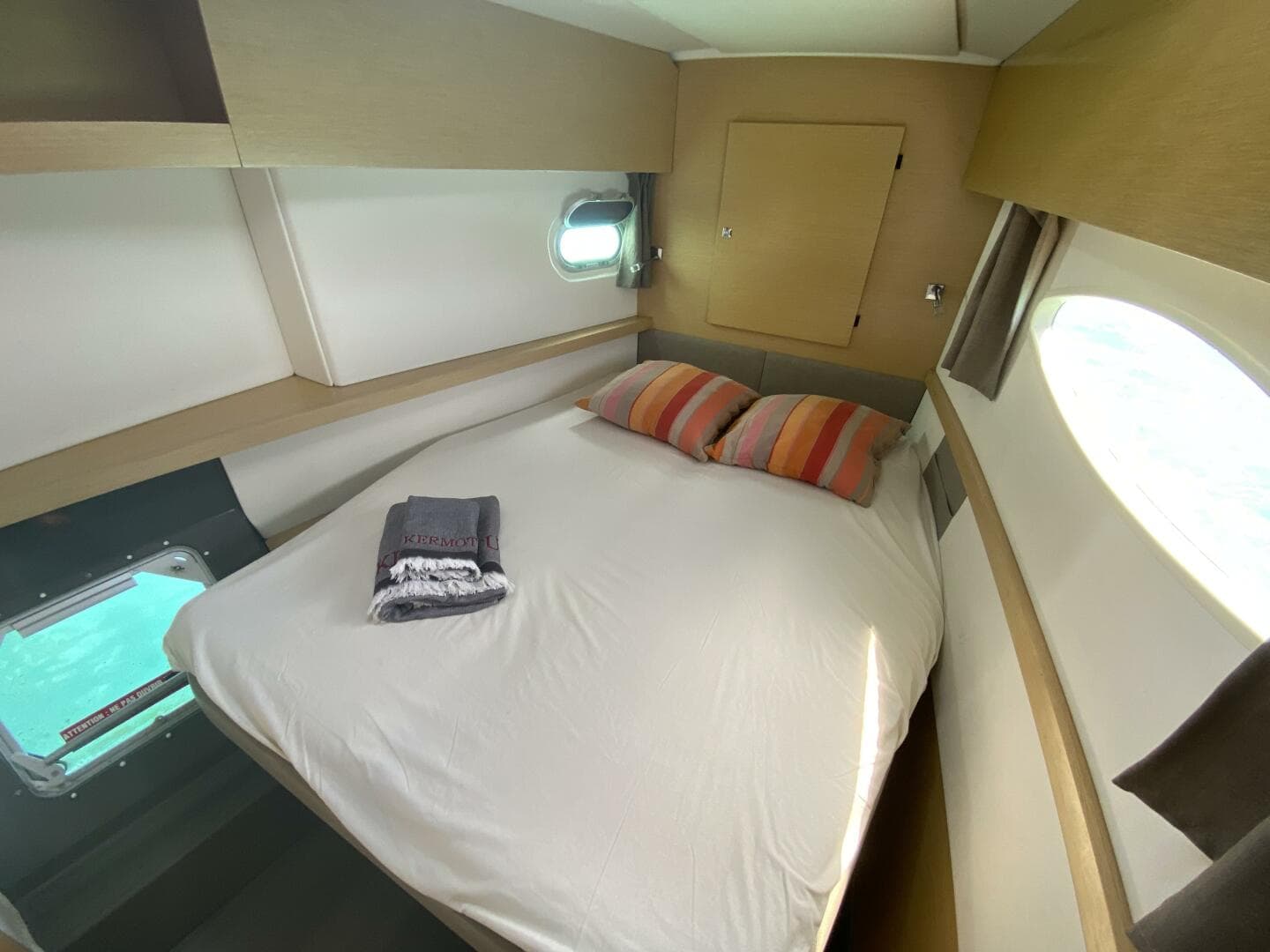 2014 Fountaine Pajot Hélia 44