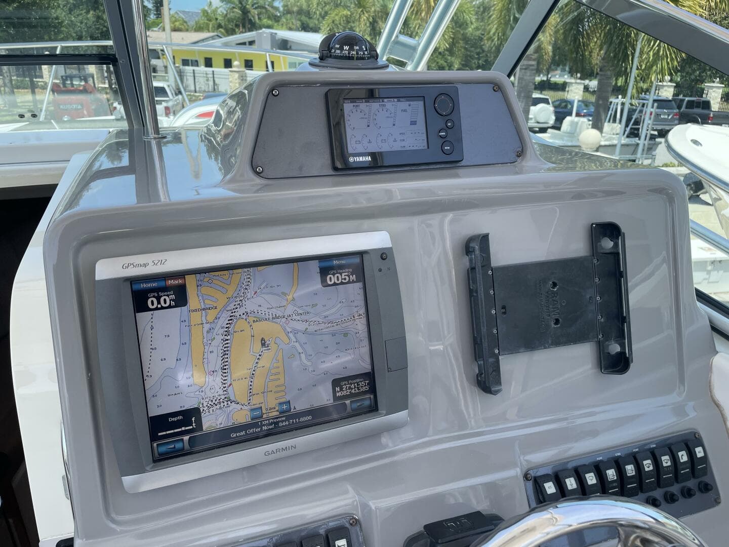 2013 Robalo R305 Walkaround