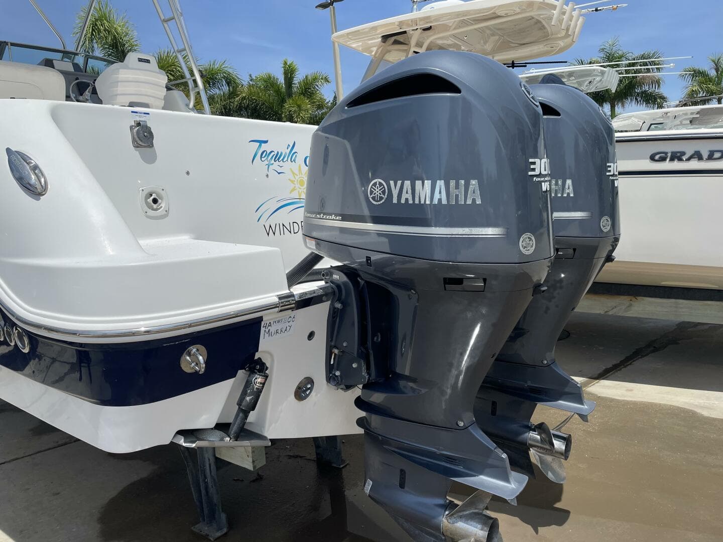 2013 Robalo R305 Walkaround