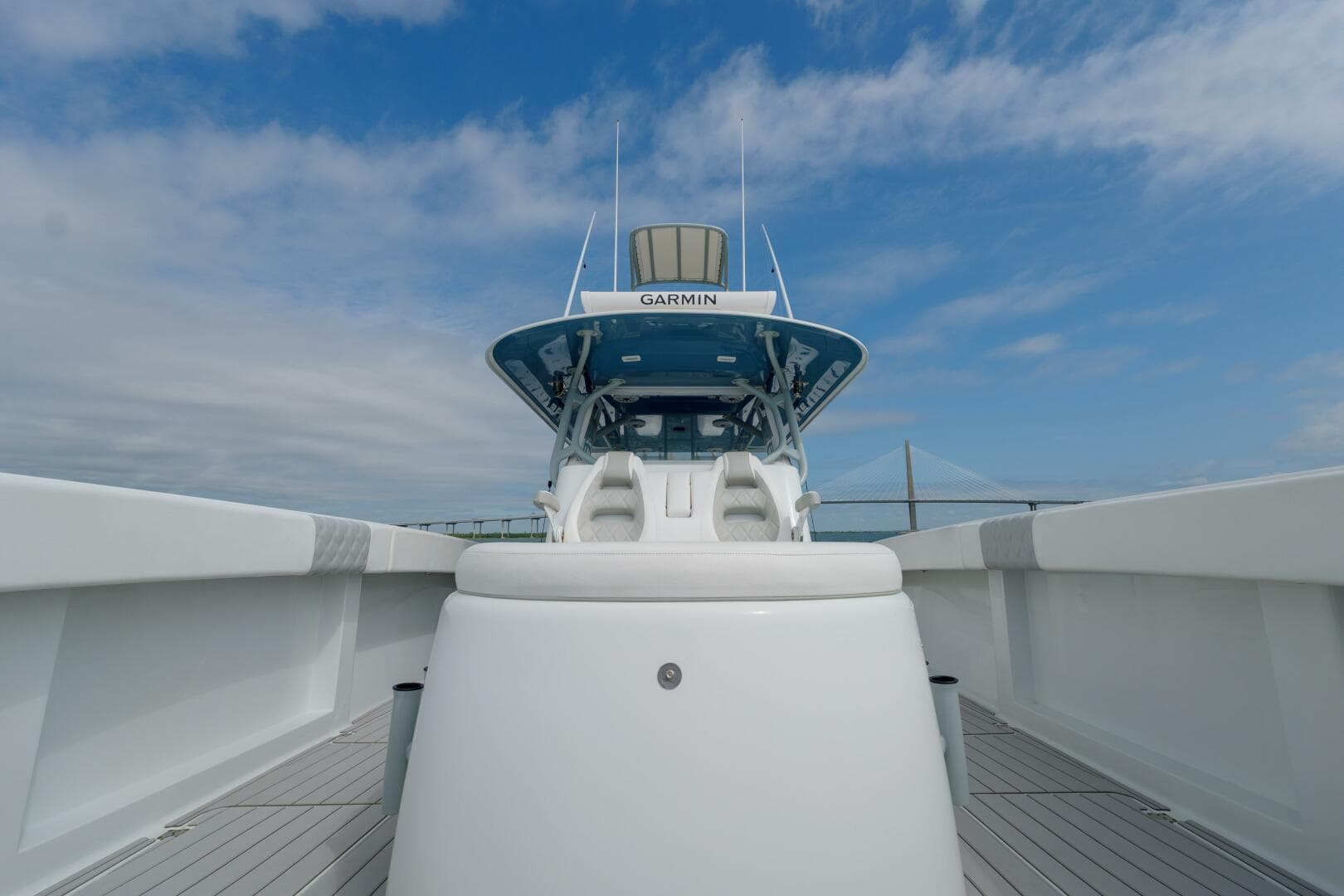 Freeman 42 42LR Double Tap- Bow Seating