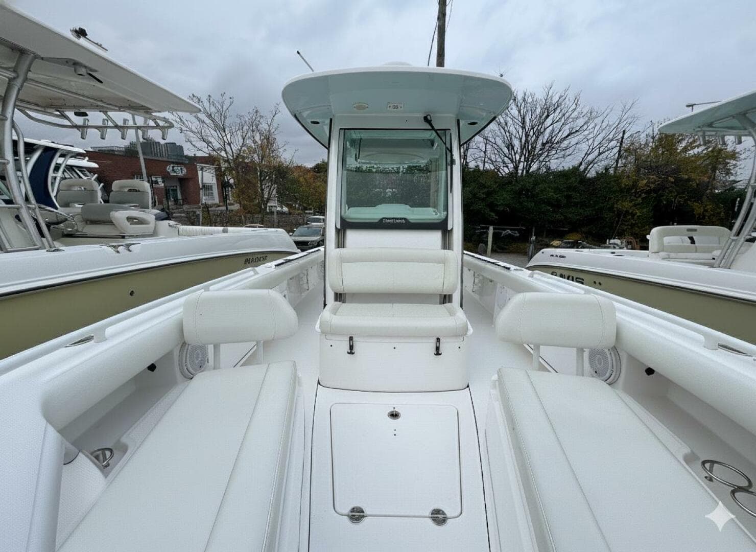 2019 Everglades 273 CC