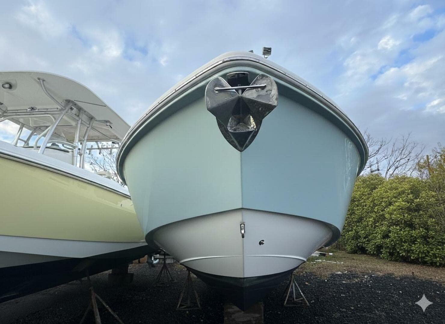 2019 Everglades 273 CC