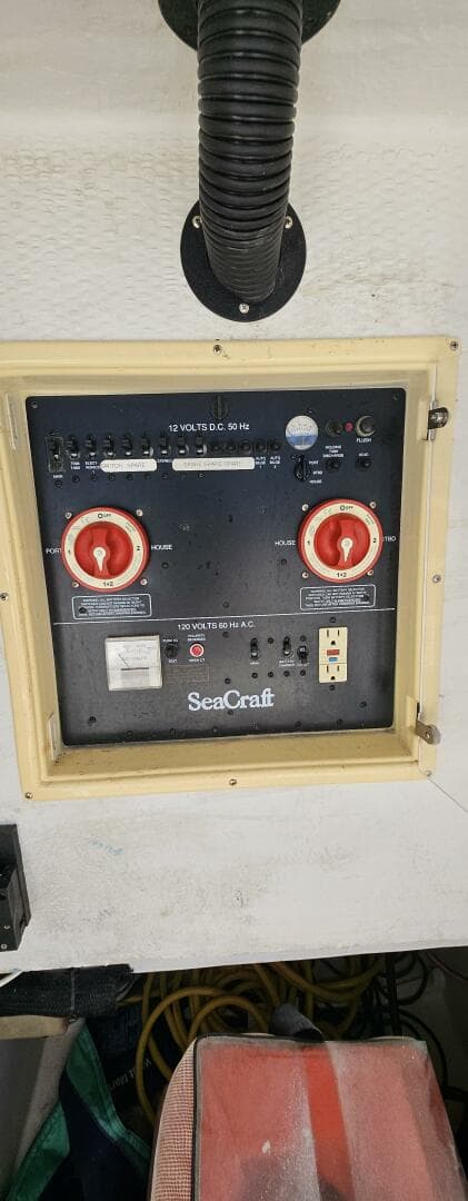 2007 SeaCraft SC32 Master Angler