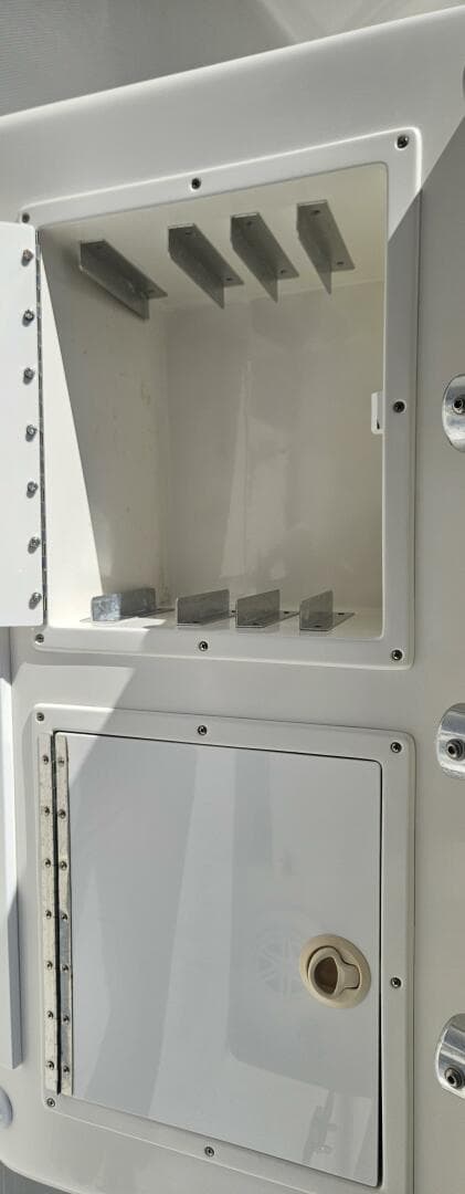 2007 SeaCraft SC32 Master Angler