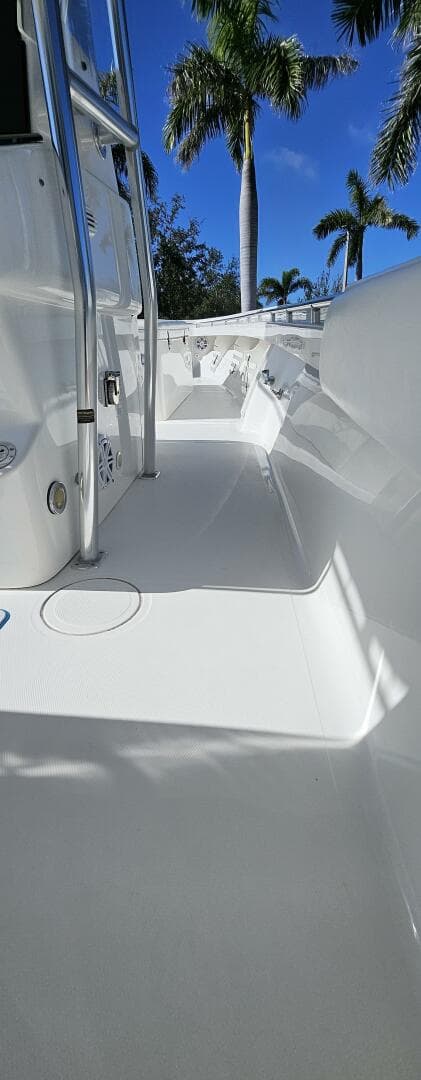 2007 SeaCraft SC32 Master Angler