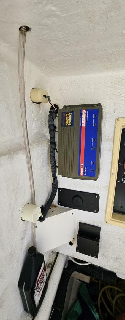 2007 SeaCraft SC32 Master Angler