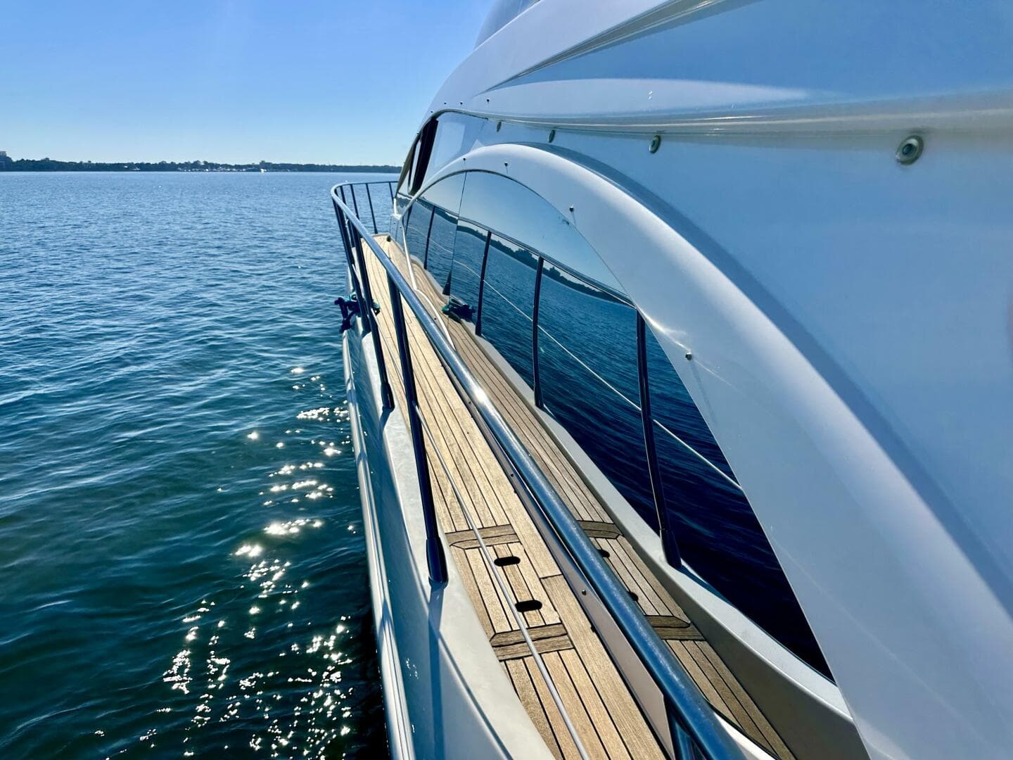 2011 Azimut 